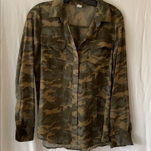 Women’s Camo Button up shirt